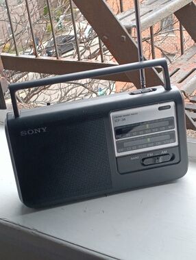 Sony ICF-38 Portable AM/FM Radio